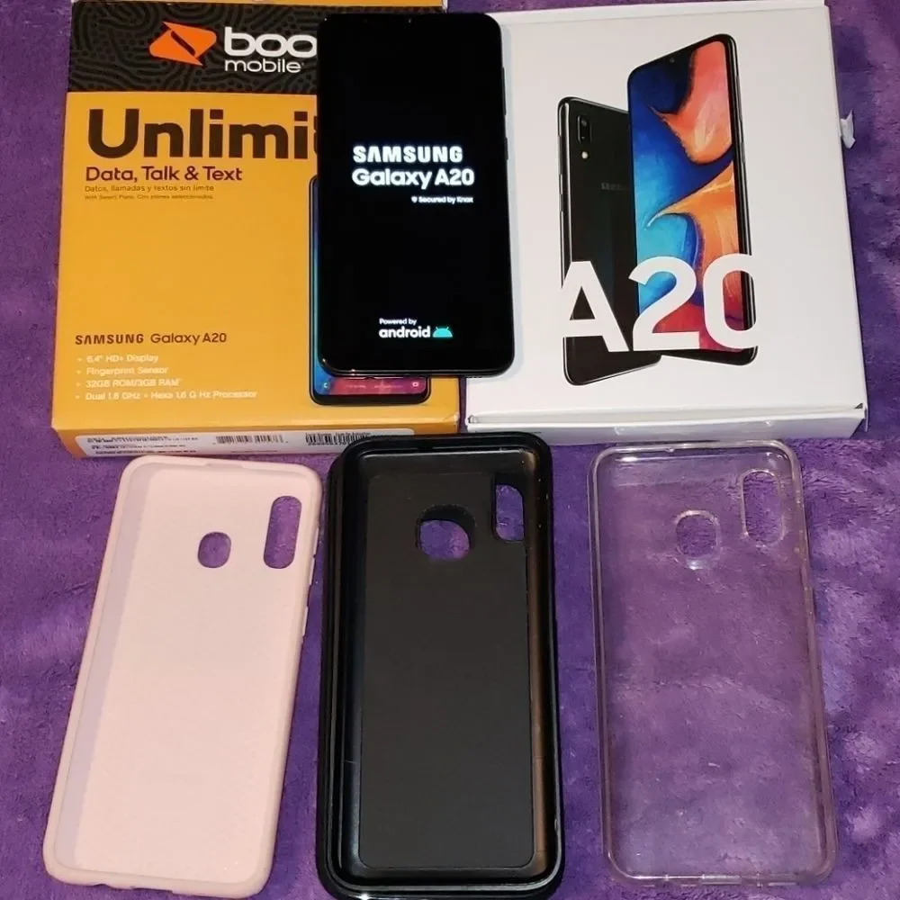 Samsung Galaxy A20 w Cases‎